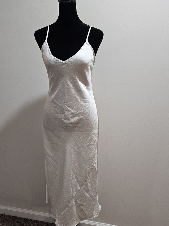 Wilfred Dresses & Skirts - Aritzia By Wilfred Only Slip Satin Dress Size XS Dress with Spaghetti Strap{B21}